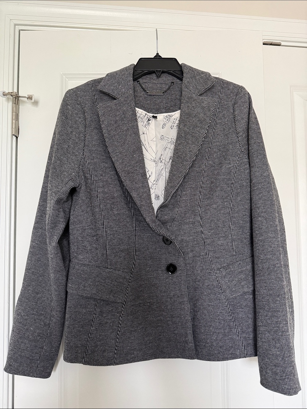 White House Black Market WHBM Gray Women's Blazer Jacket - Classic Two-Button